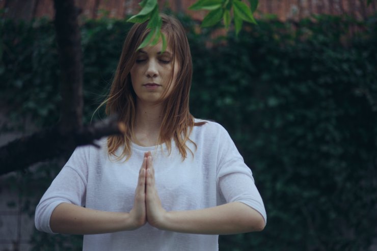 Čarobni sendvič sa humusom od cvekle/ Zdrava, čarobna jutra