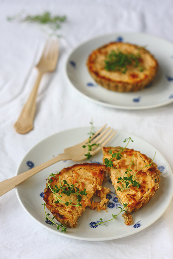 Tartići sa dimljenim lososom/Mala&nbsp;seoska