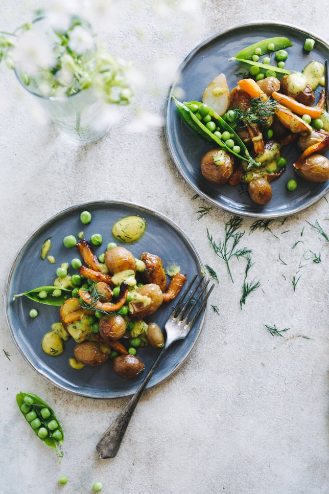 Topla salata od mladih krompirića/ Život na&nbsp;selu