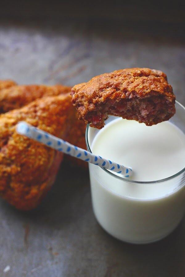 Skonsi sa malinama/Nedelja zvana&nbsp;Radost