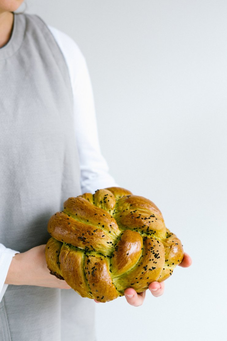 Božićna pogača pletenica (sa matchom)